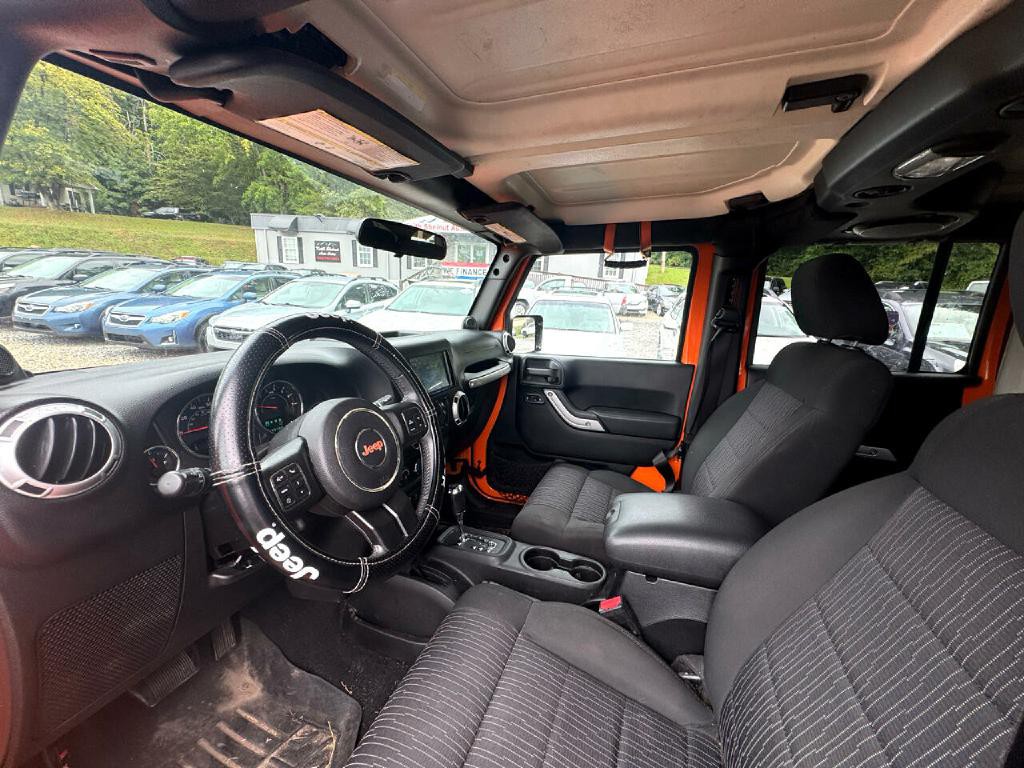 2012 Jeep Wrangler Unlimited Image 16