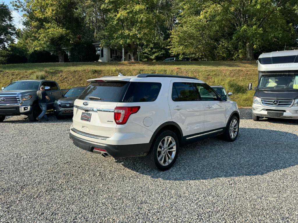 2018 Ford Explorer Image 4