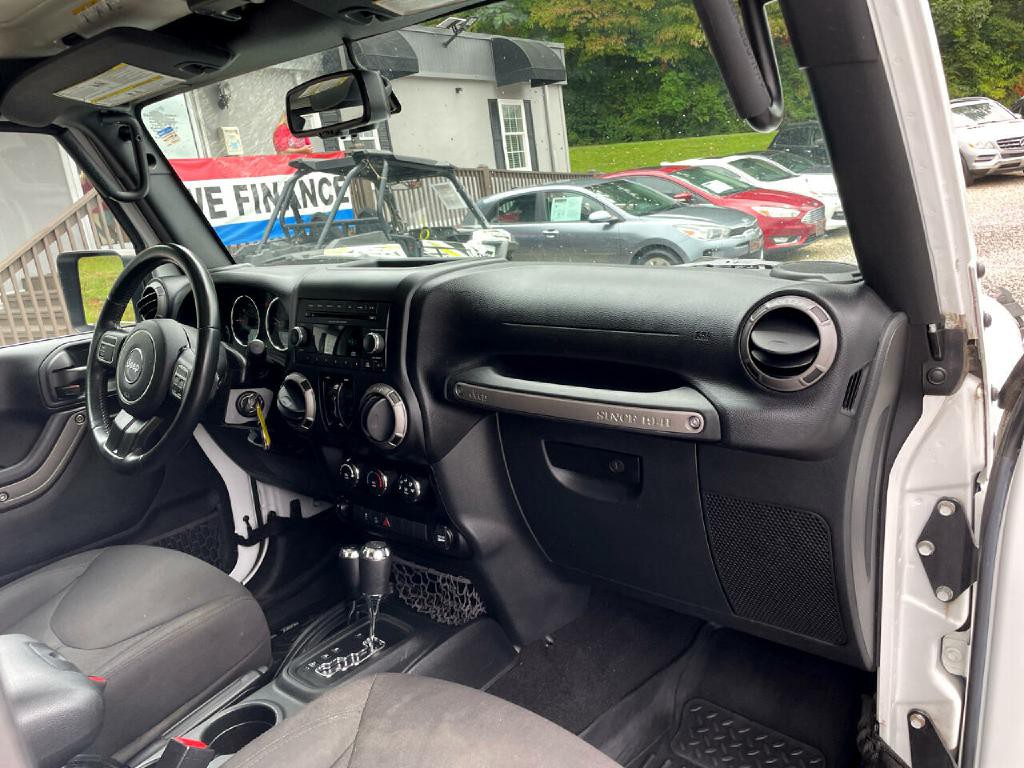 2017 Jeep Wrangler Unlimited Image 9