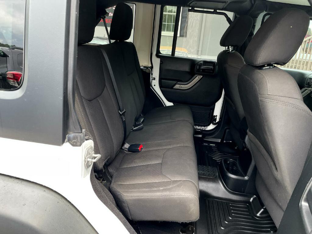 2017 Jeep Wrangler Unlimited Image 11