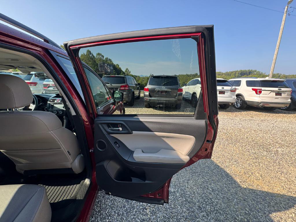 2015 Subaru Forester Image 11