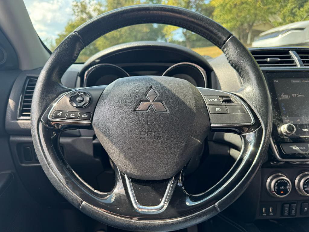 2021 Mitsubishi Outlander Image 20