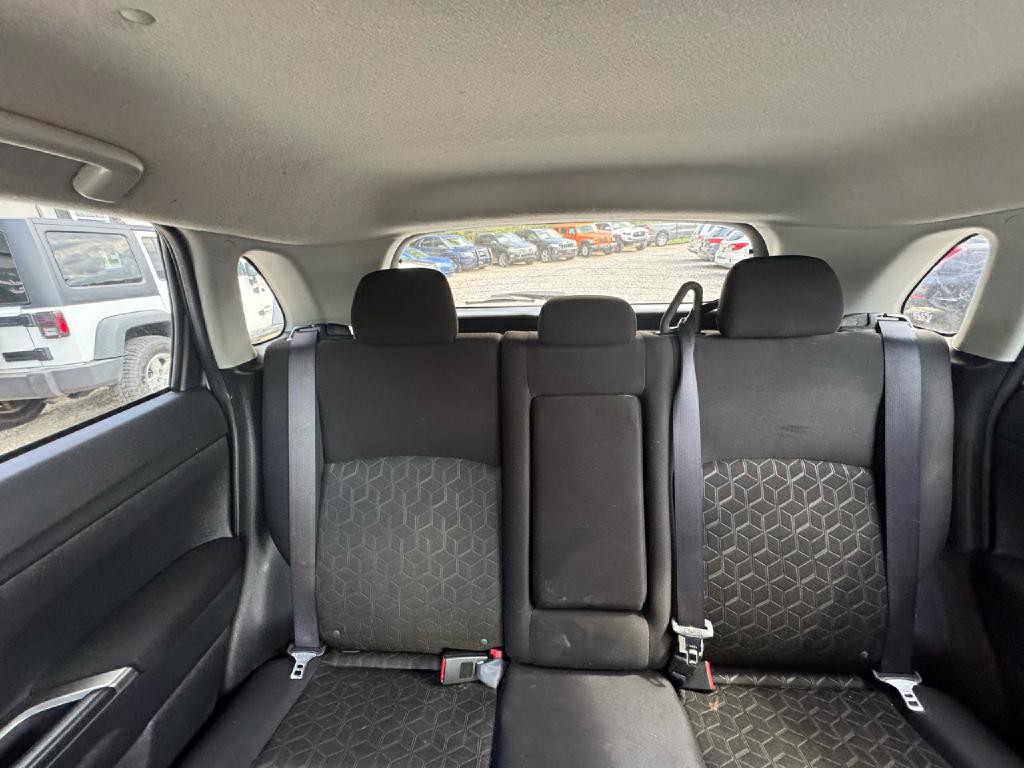 2021 Mitsubishi Outlander Image 24