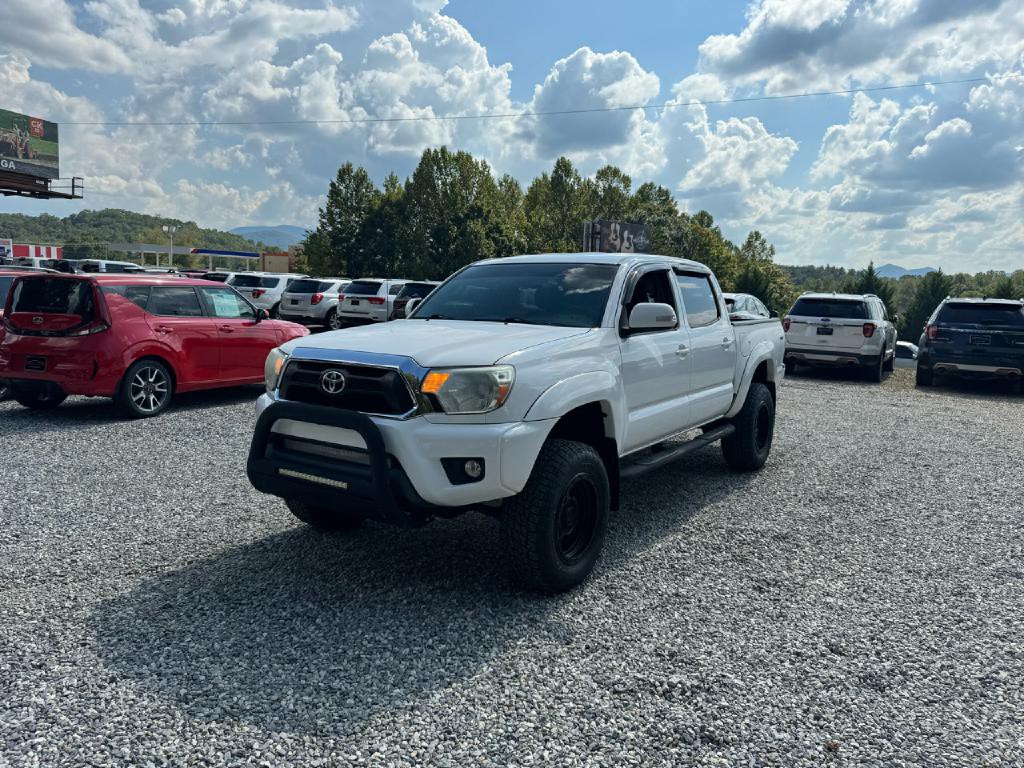 2013 Toyota Tacoma Image 2