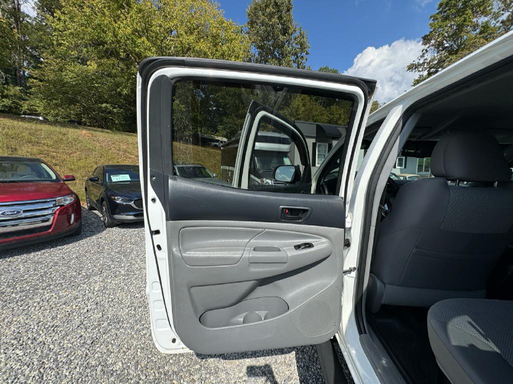 2013 Toyota Tacoma Image 5