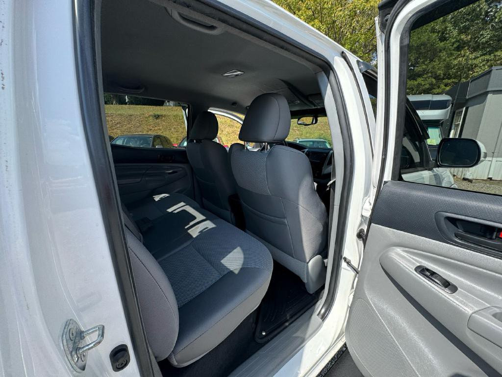2013 Toyota Tacoma Image 9