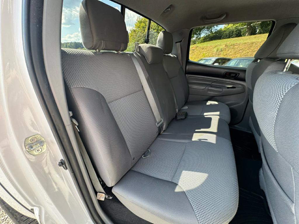 2013 Toyota Tacoma Image 10