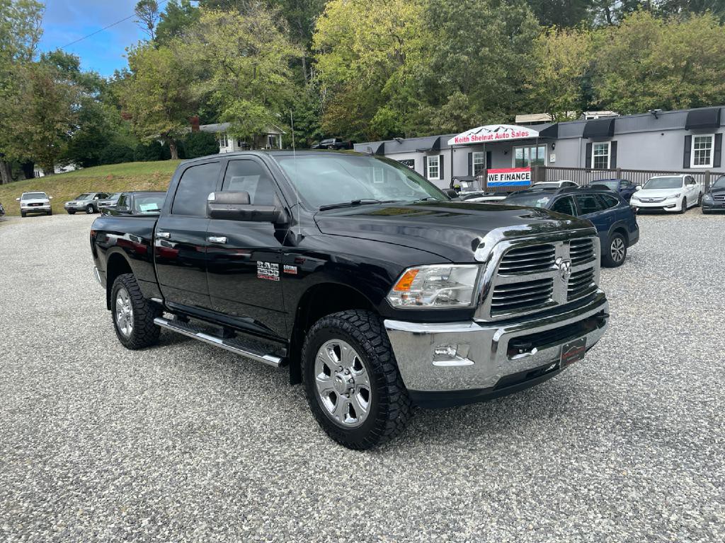 2014 RAM 2500 Image 2