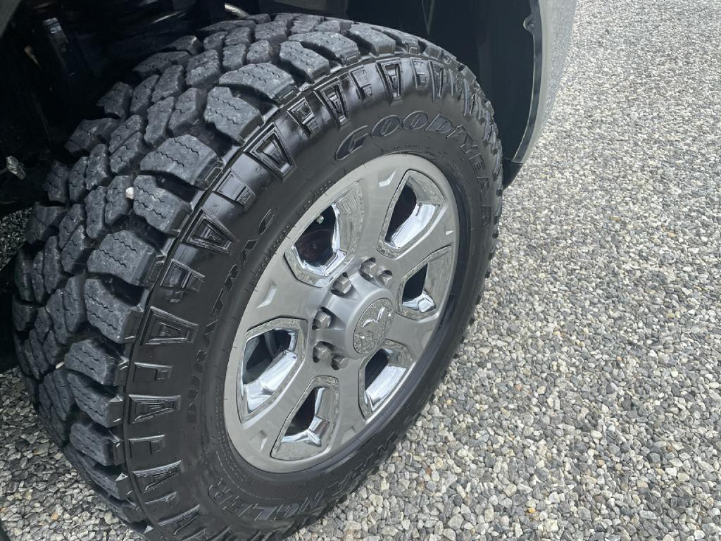 2014 RAM 2500 Image 9