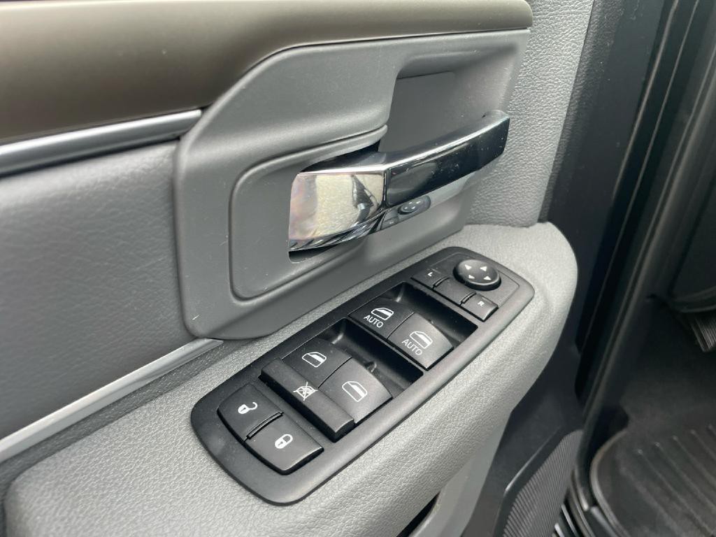 2014 RAM 2500 Image 21