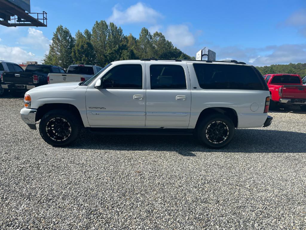 2004 GMC Yukon Image 4