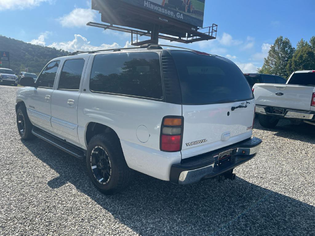 2004 GMC Yukon Image 5