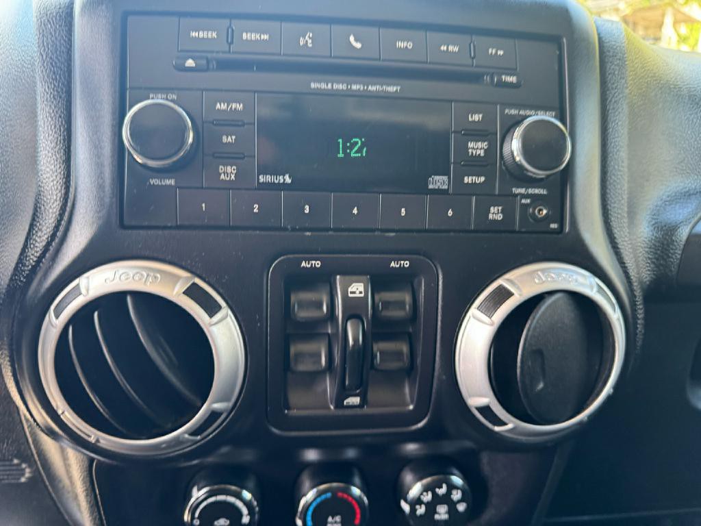 2015 Jeep Wrangler Unlimited Image 25