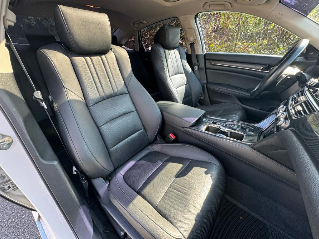 2020 Honda Accord Image 11