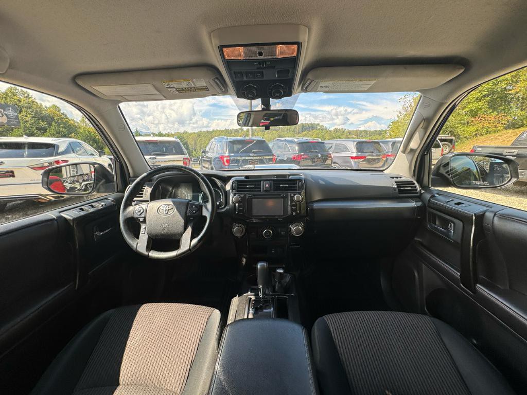 2015 Toyota 4Runner Image 21