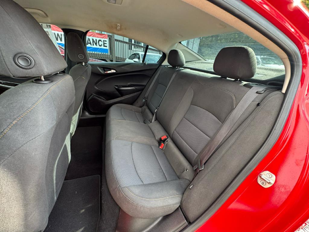 2018 Chevrolet Cruze Image 9
