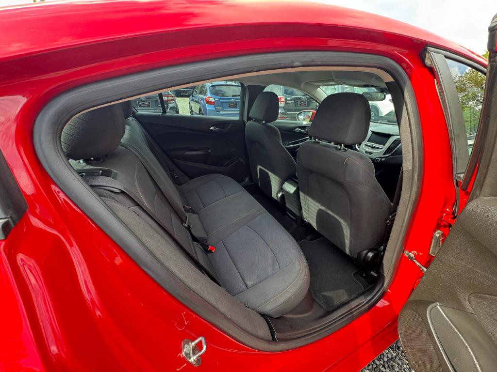 2018 Chevrolet Cruze Image 12