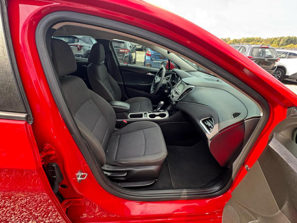 2018 Chevrolet Cruze Image 17