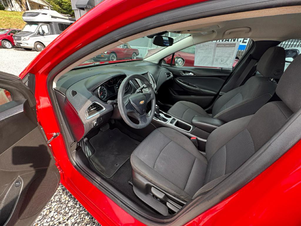 2018 Chevrolet Cruze Image 20