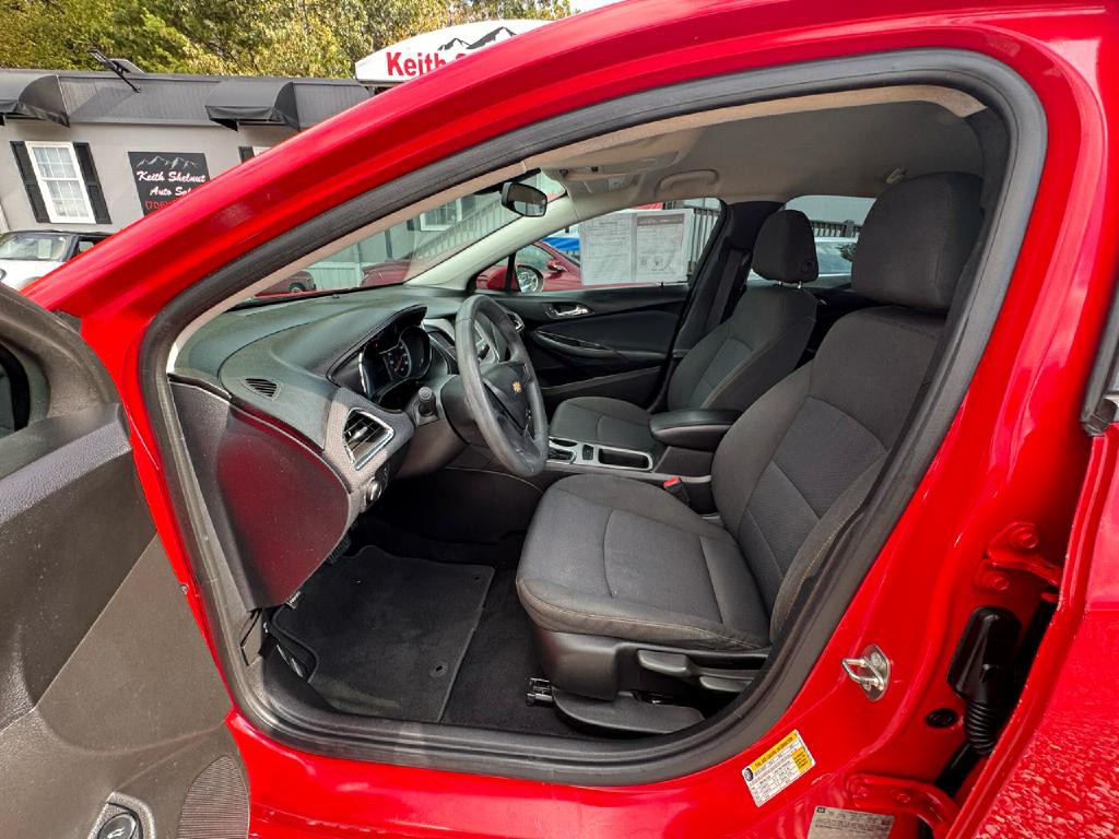 2018 Chevrolet Cruze Image 22