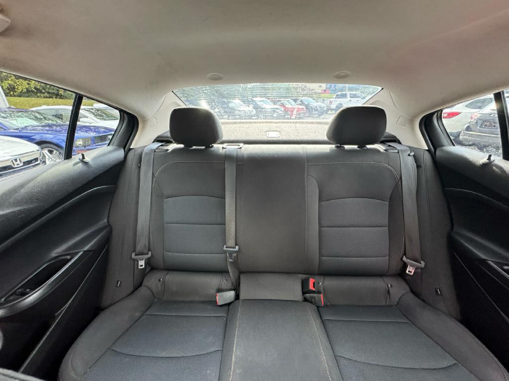 2018 Chevrolet Cruze Image 32