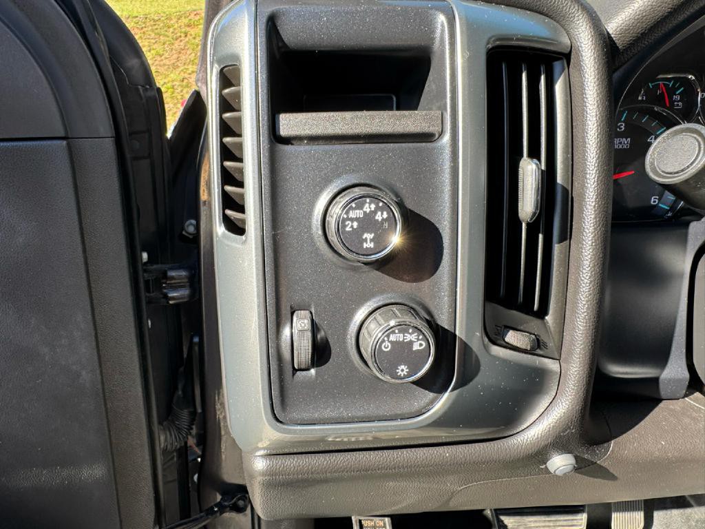 2015 Chevrolet Silverado 1500 Image 20