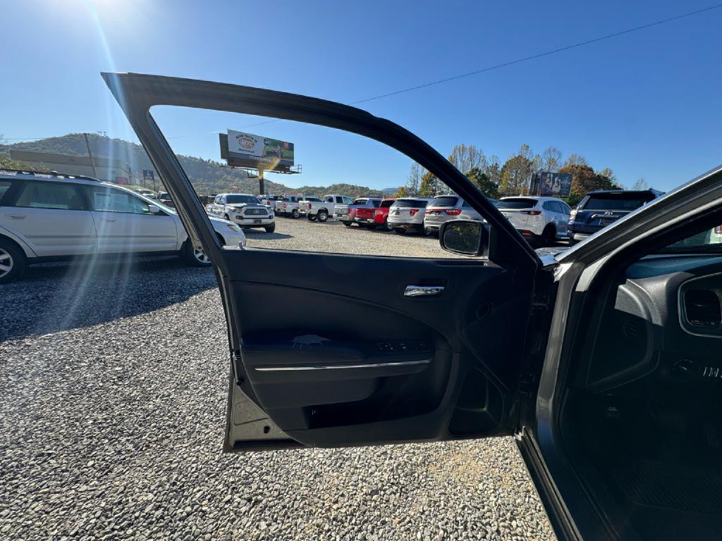 2012 Dodge Charger Image 10