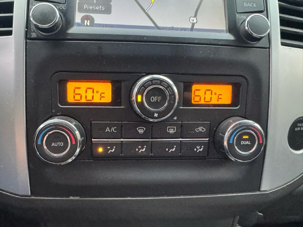 2014 Nissan Frontier Image 9