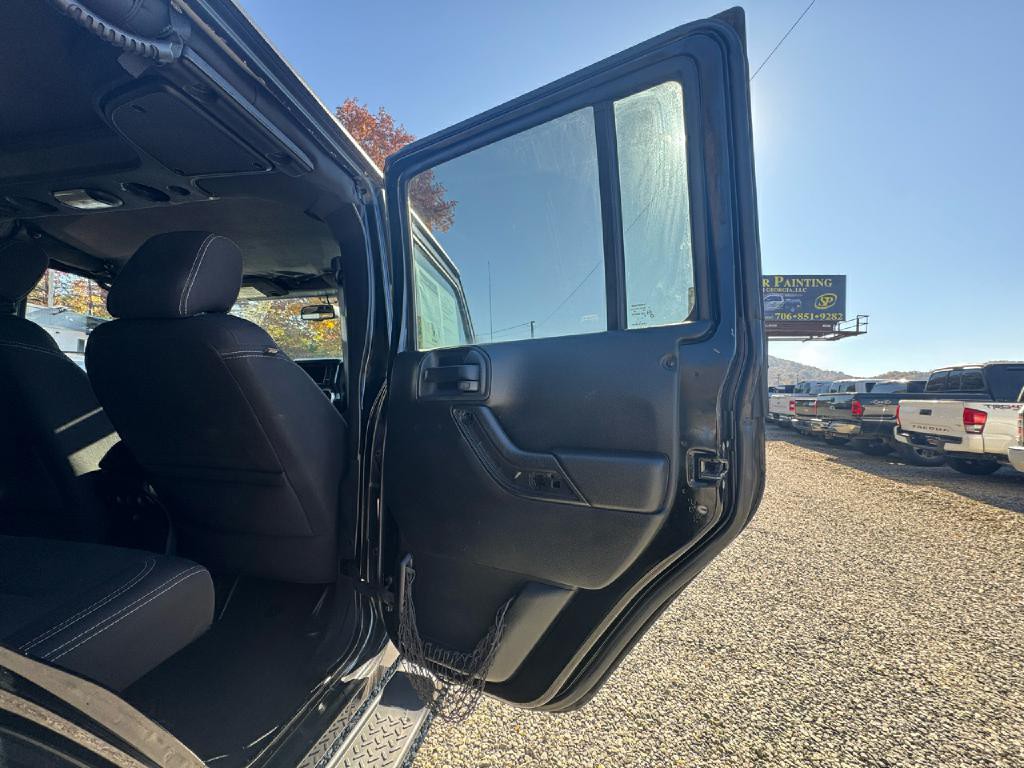 2015 Jeep Wrangler Unlimited Image 9