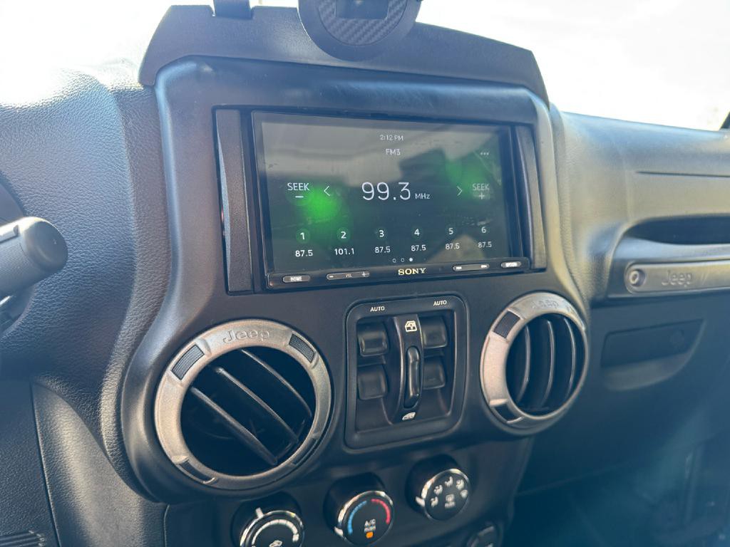 2016 Jeep Wrangler Unlimited Image 21