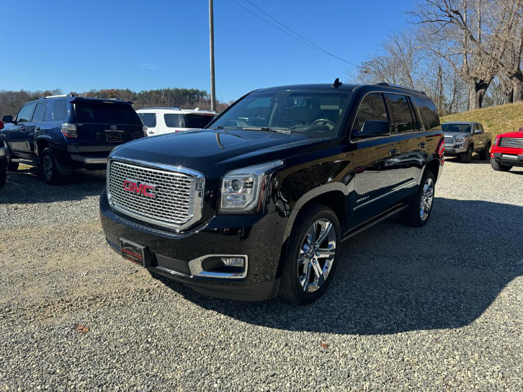 2017 GMC Yukon Image 2