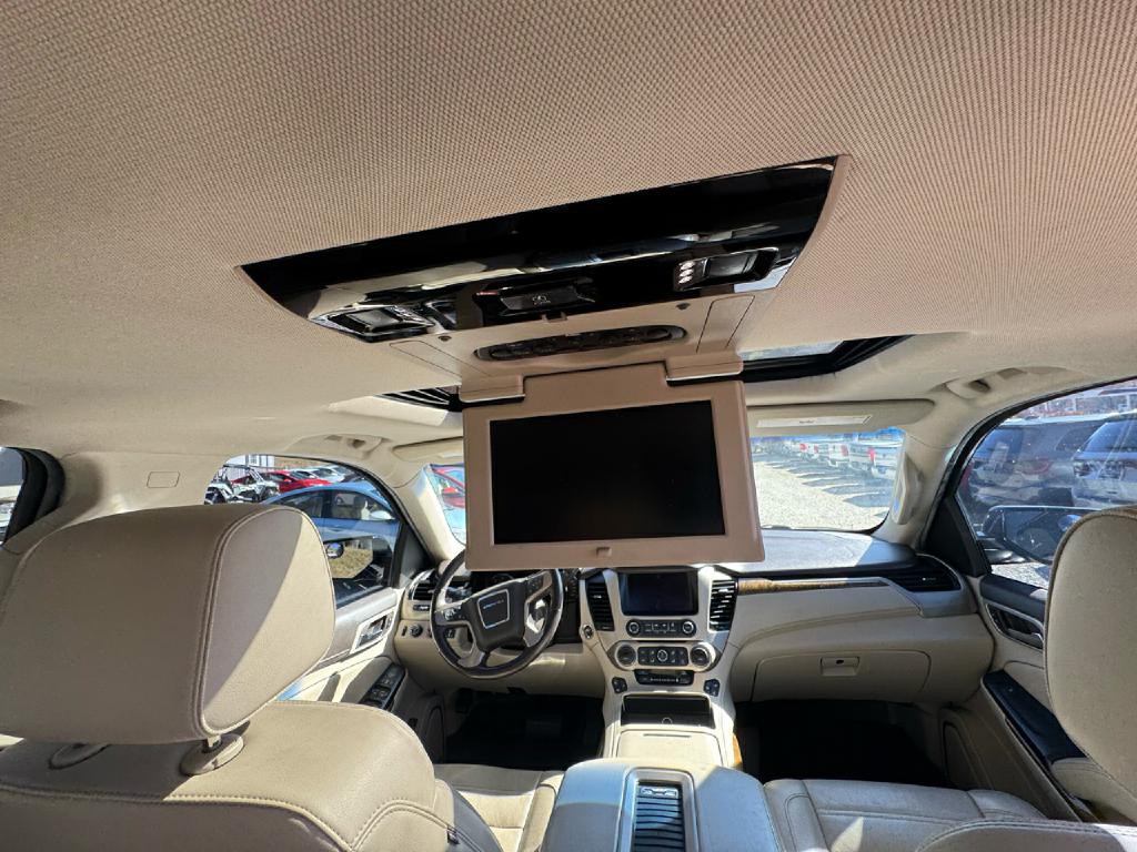 2017 GMC Yukon Image 12