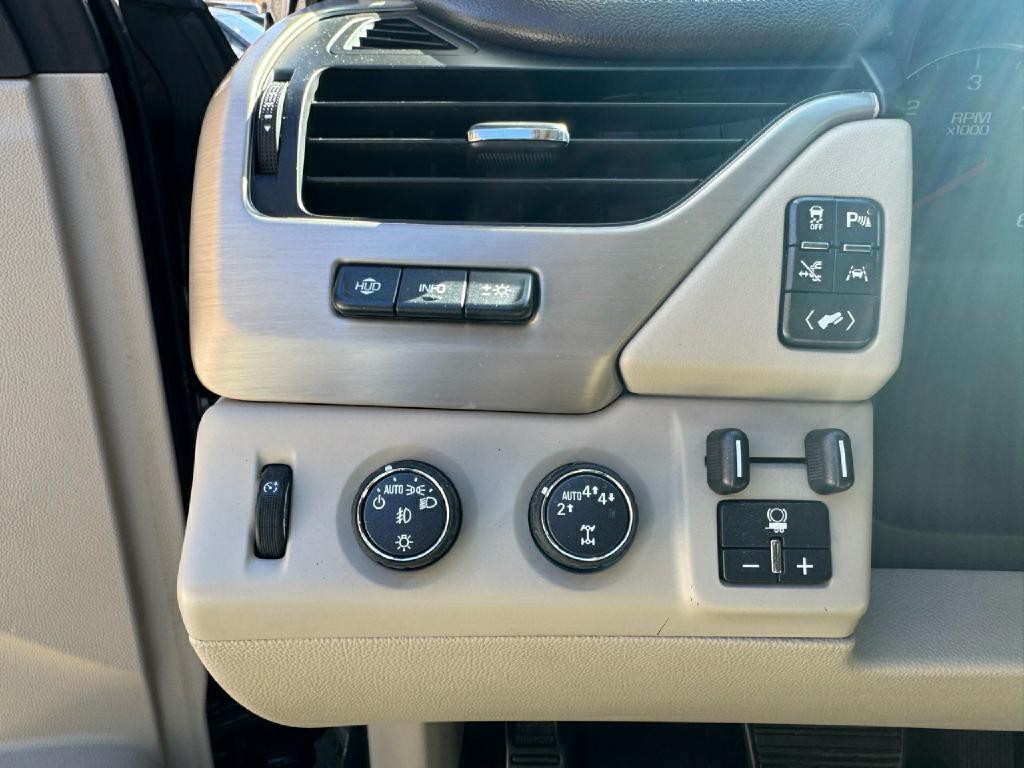 2017 GMC Yukon Image 19