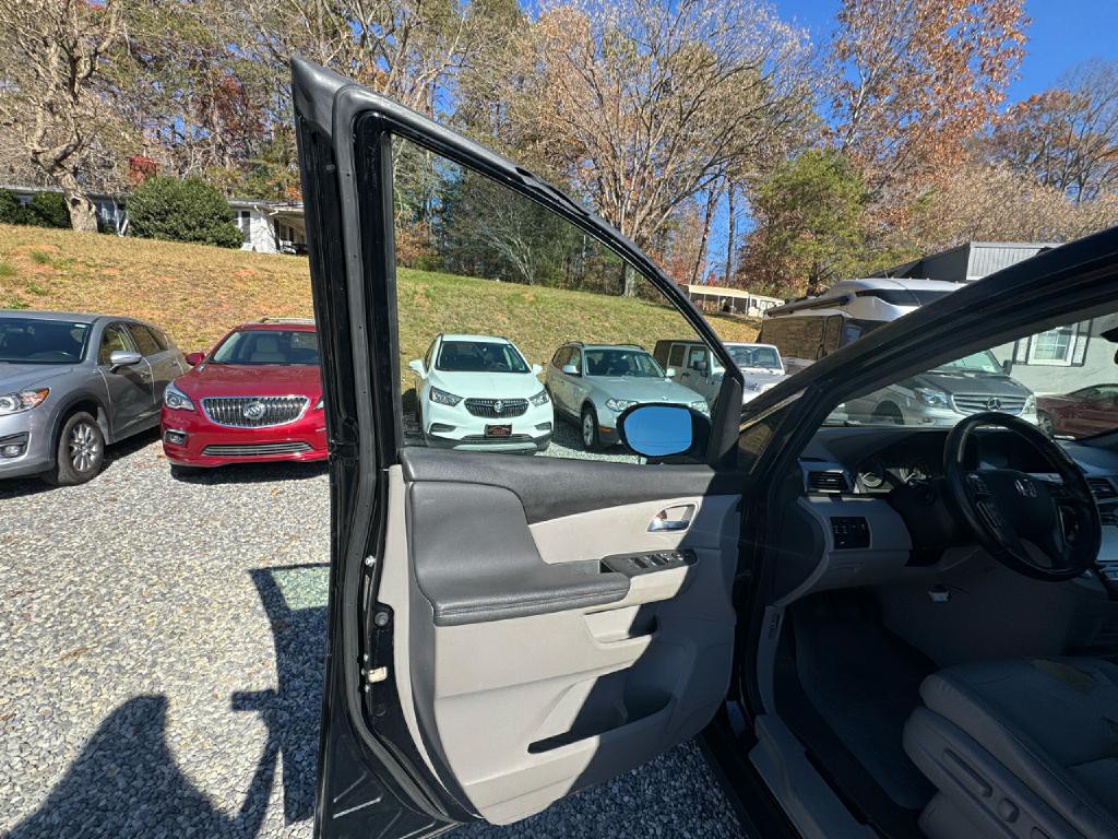 2015 Honda Odyssey Image 12