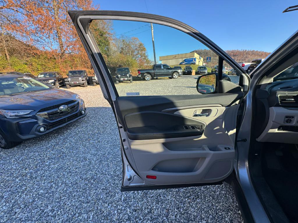 2018 Honda Pilot Image 13