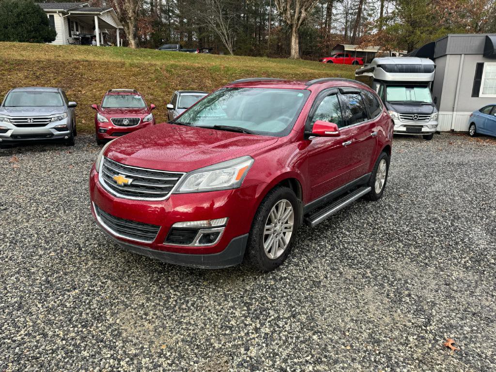 2013 Chevrolet Traverse Image 2