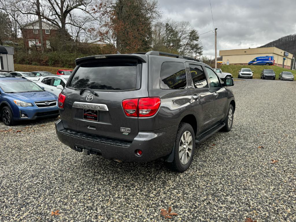 2016 Toyota Sequoia Image 4