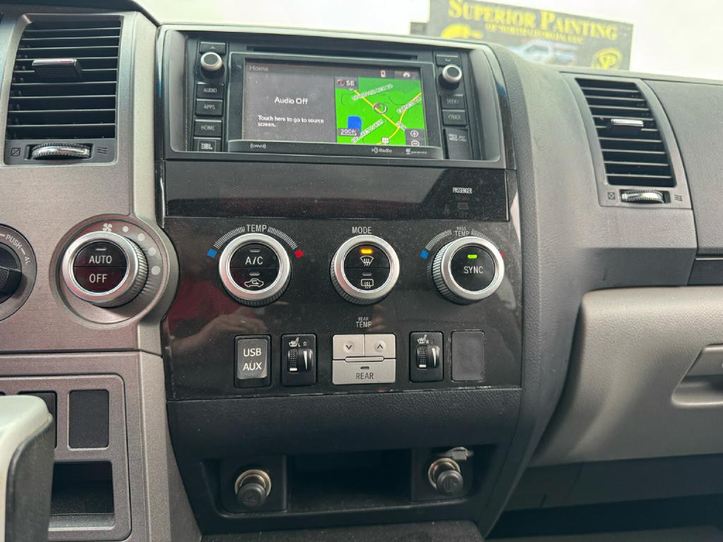 2016 Toyota Sequoia Image 20