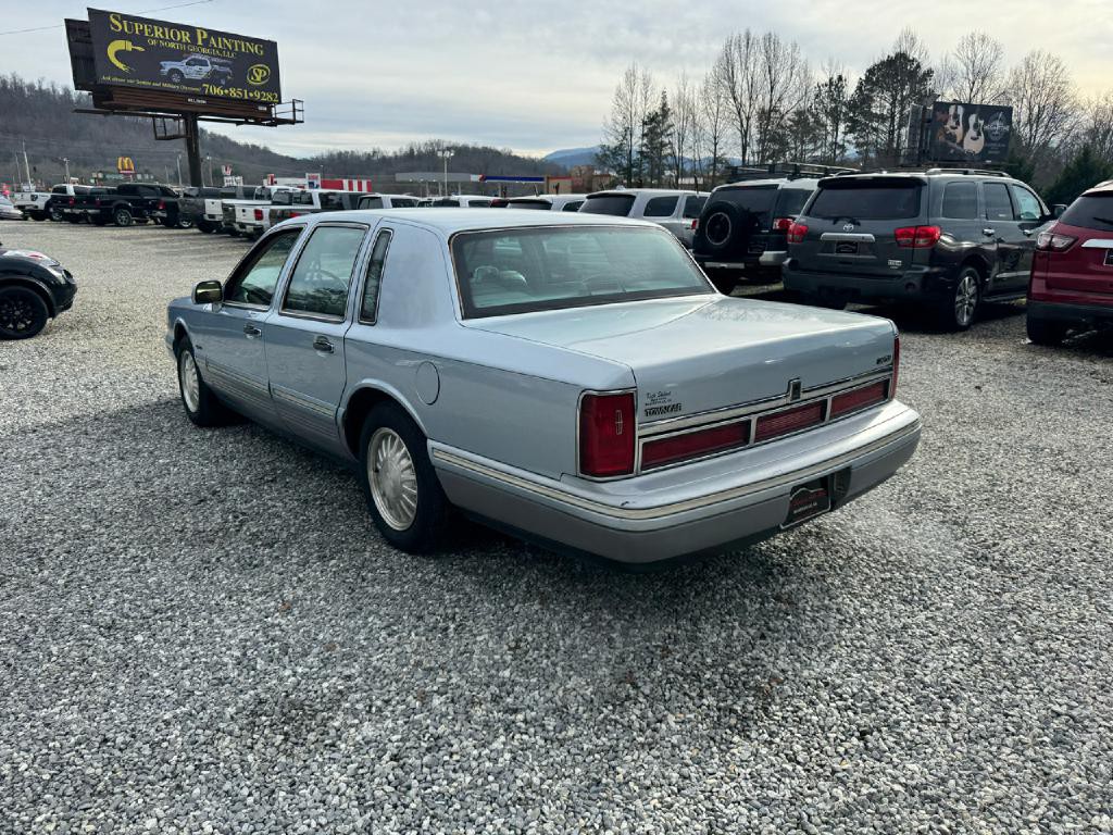 1997 Lincoln Town Car Image 3