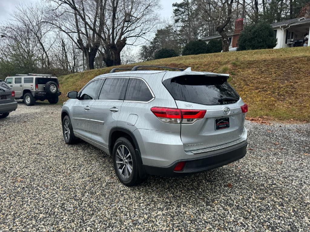 2018 Toyota Highlander Image 3