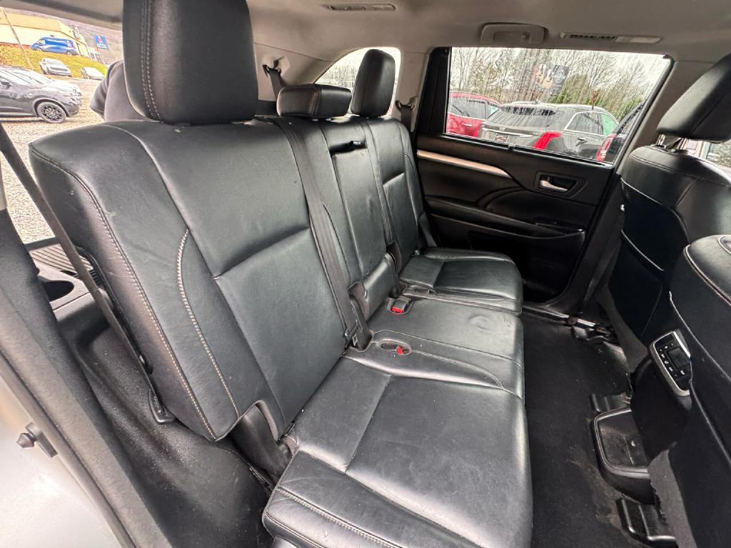 2018 Toyota Highlander Image 12