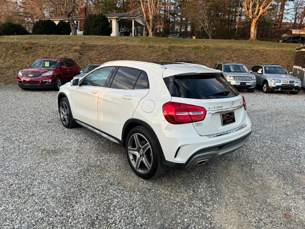 2015 Mercedes-Benz GLA-Class Image 3