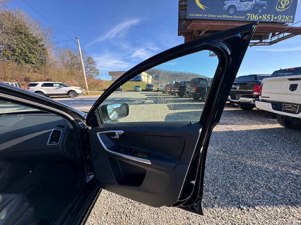 2016 Volvo XC60 Image 10