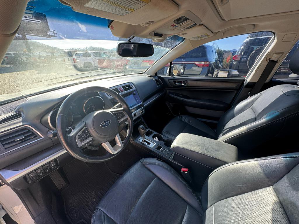 2016 Subaru Legacy Image 11
