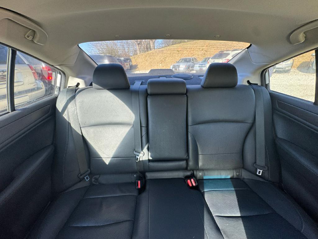 2016 Subaru Legacy Image 15