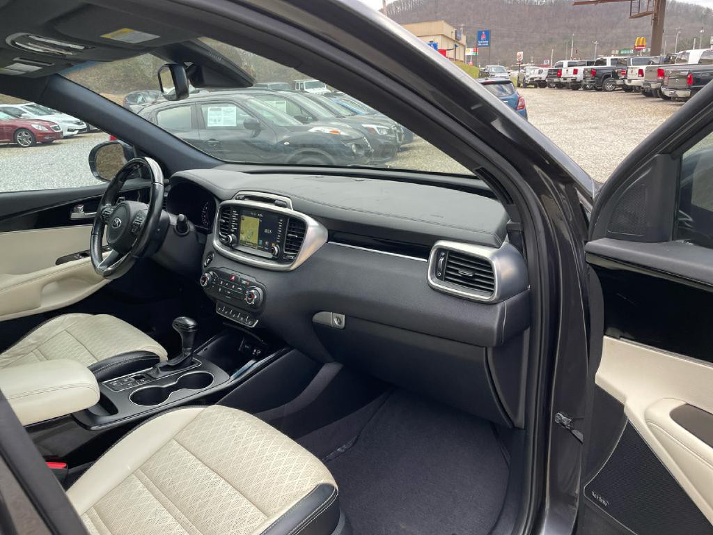 2016 Kia Sorento Image 10
