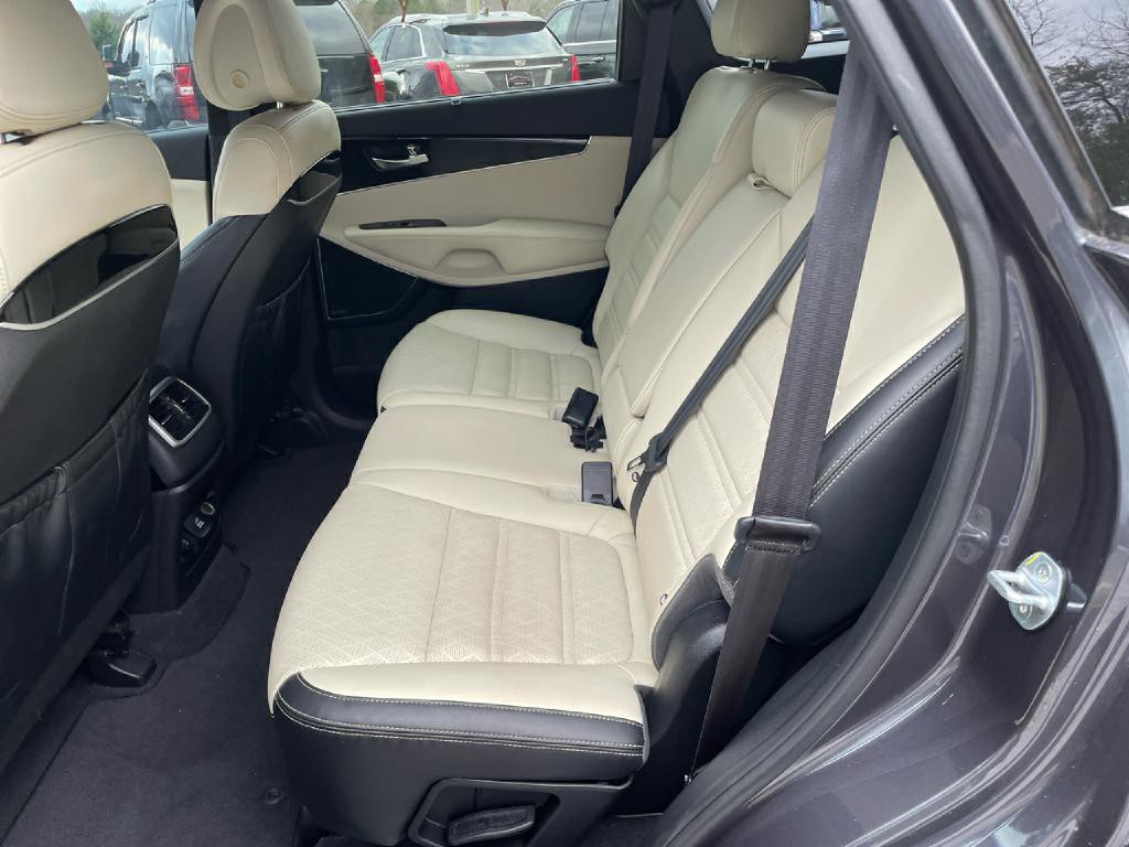 2016 Kia Sorento Image 20