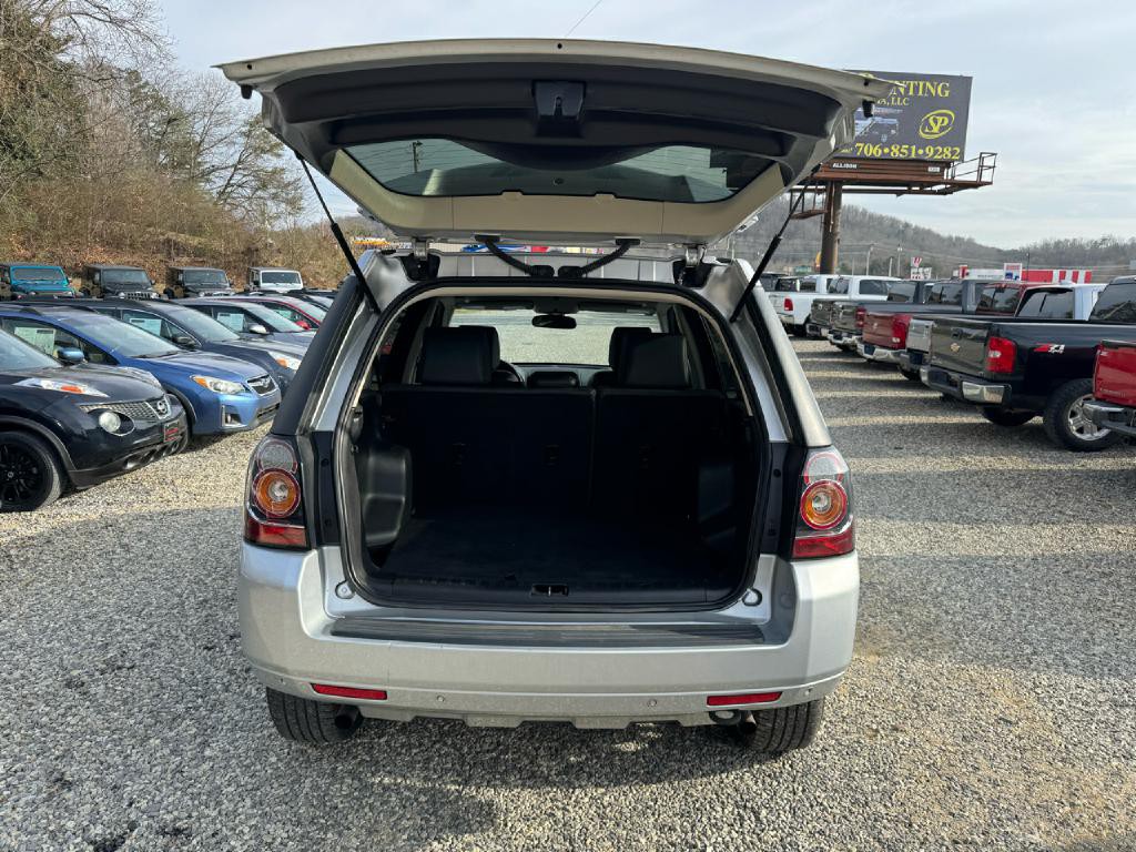 2013 Land Rover LR2 Image 5