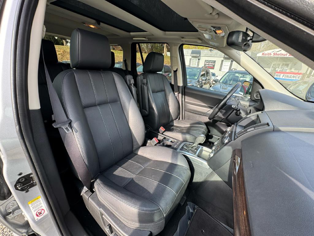 2013 Land Rover LR2 Image 11
