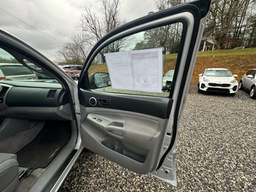 2006 Toyota Tacoma Image 9